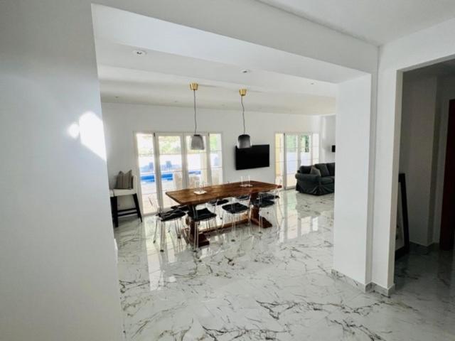 Poolvilla Patricia - Camp De Mar Андратс Екстериор снимка