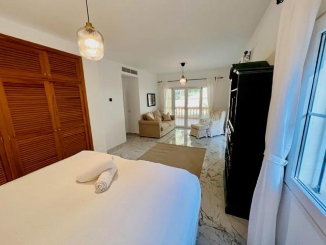 Poolvilla Patricia - Camp De Mar Андратс Екстериор снимка